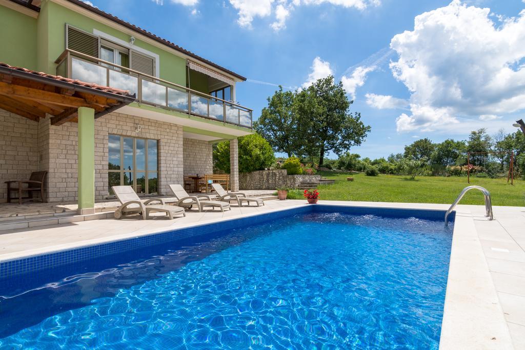 Apartments Cekada لابين المظهر الخارجي الصورة