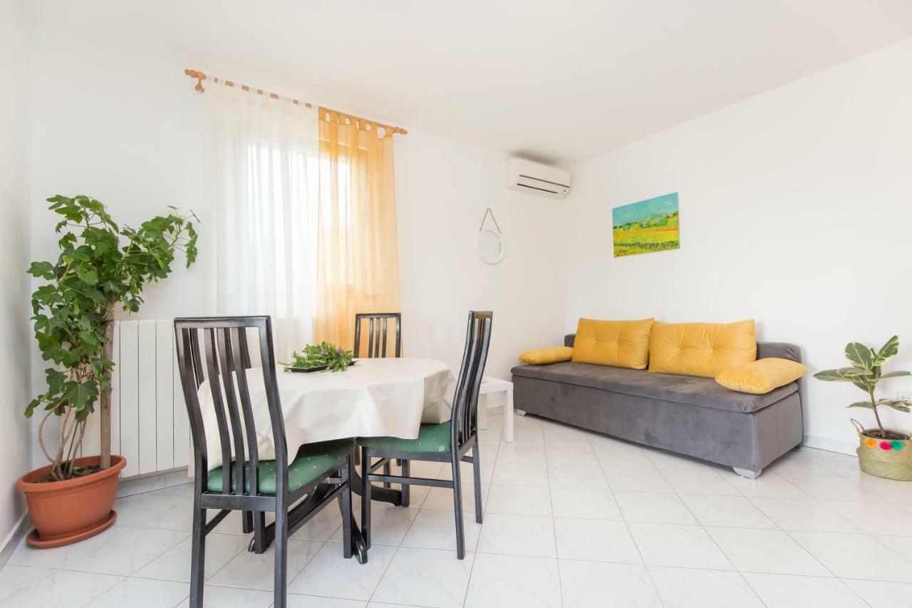 Apartments Cekada لابين المظهر الخارجي الصورة