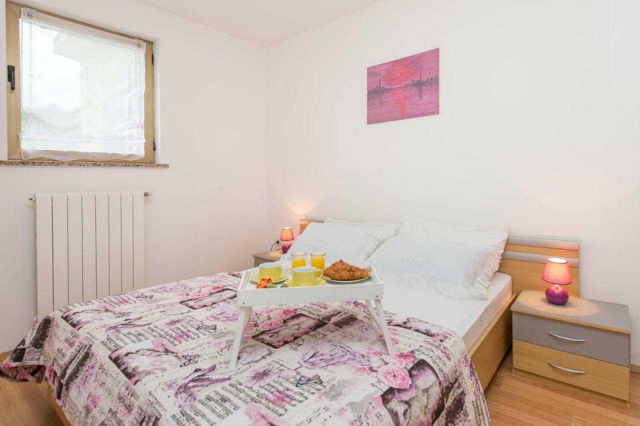 Apartments Cekada لابين المظهر الخارجي الصورة