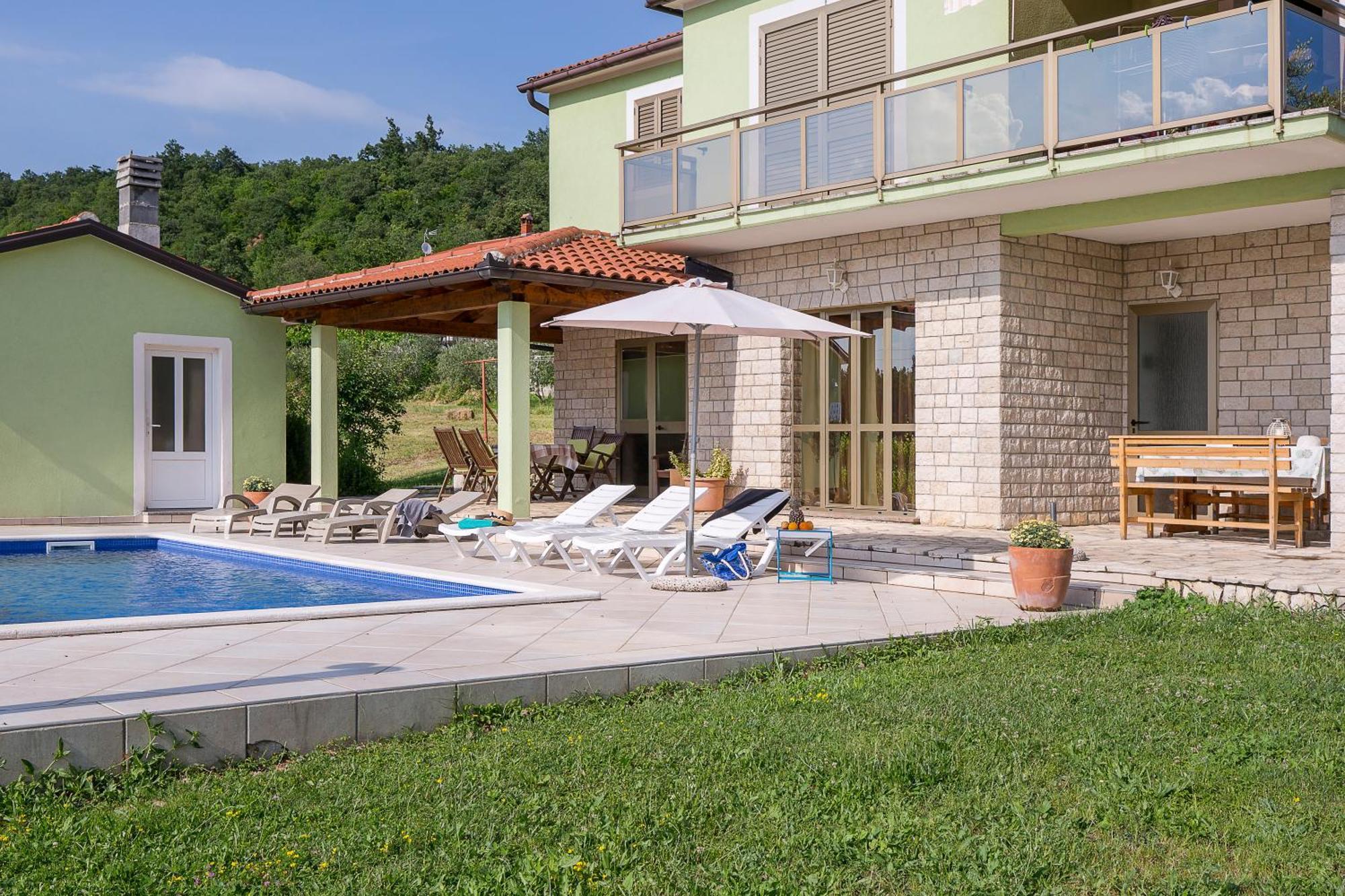 Apartments Cekada لابين المظهر الخارجي الصورة